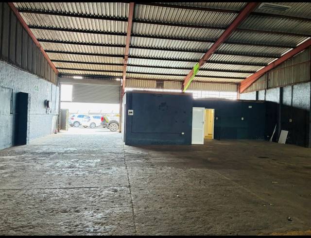 480M² WAREHOUSE TO LET IN GLEN ANIL